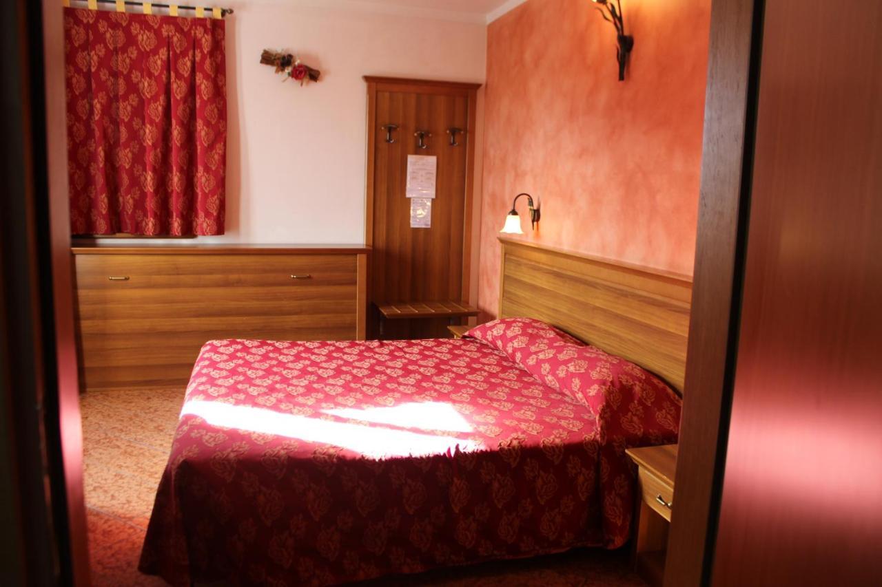 Triple Room,1198268869:JPEG